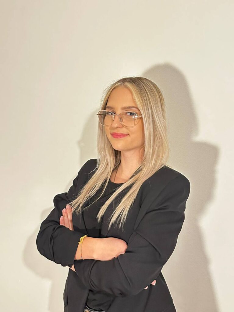 Traçando novos caminhos profissionais: Natalija Blagojevic compartilha sua experiência de estágio no ONLYOFFICE